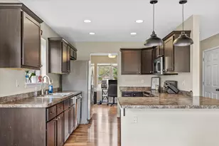 1126 S 121st St, West Allis, WI 53214 - Photo 14