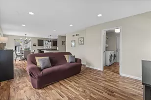 1126 S 121st St, West Allis, WI 53214 - Photo 8