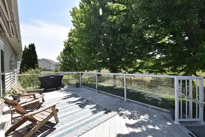 3326  Emmertsen Rd, Racine, WI 53406 - Photo 44