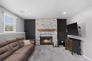 1128 Lake Park Dr, Pewaukee, WI 53072 - Photo 26