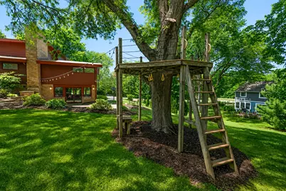 1530  Fairhaven Blvd, Elm Grove, WI 53122 - Photo 22