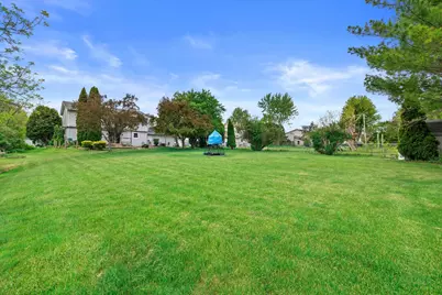 S78W18206  Lions Park Dr, Muskego, WI 53150 - Photo 6