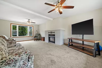 S78W18206  Lions Park Dr, Muskego, WI 53150 - Photo 8