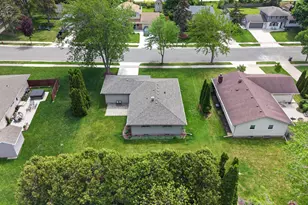 508 Whitegate Dr, Saukville, WI 53080 - Photo 40