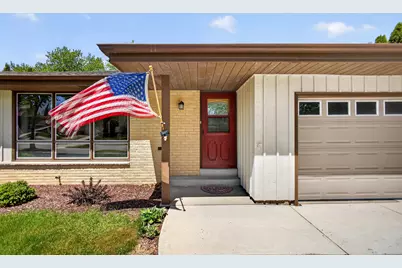508  Whitegate Dr, Saukville, WI 53080 - Photo 1
