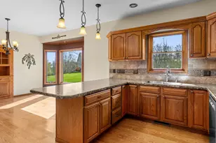 4818 Maplecrest Ridge Rd, Franklin, WI 54247 - Photo 14
