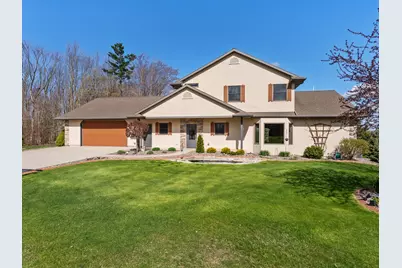 4818  Maplecrest Ridge Rd, Franklin, WI 54247 - Photo 2