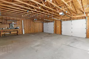 1422 S 35th St, Manitowoc, WI 54220 - Photo 20