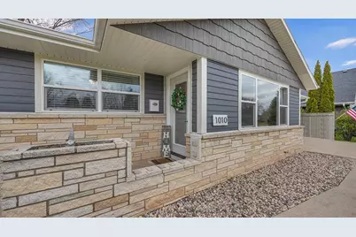 1010 N Webster St, Port Washington, WI 53074 - Photo 28
