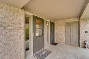 7571 W Tuckaway Pines Cir, Franklin, WI 53132 - Photo 2