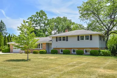 3540  Goetz Dr, Brookfield, WI 53005 - Photo 36
