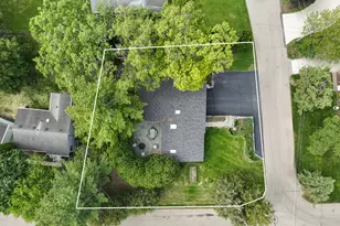 860 Trails End Dr, Fontana, WI 53125 - Photo 64
