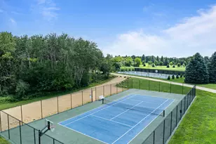 860 Trails End Dr, Fontana, WI 53125 - Photo 90