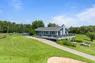 860 Trails End Dr, Fontana, WI 53125 - Photo 82