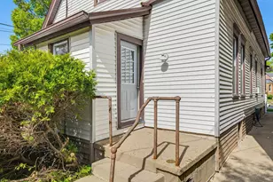 1431 S 72nd St, West Allis, WI 53214 - Photo 26