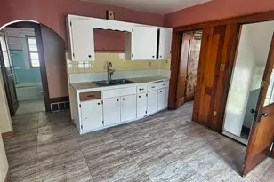 2236 S 35th St, Milwaukee, WI 53215 - Photo 16