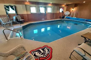 8404 S 68th St, Franklin, WI 53132 - Photo 2