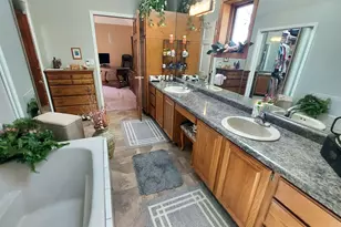 8404 S 68th St, Franklin, WI 53132 - Photo 26