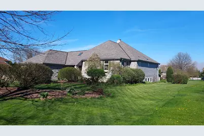 8404 S 68th St, Franklin, WI 53132 - Photo 48