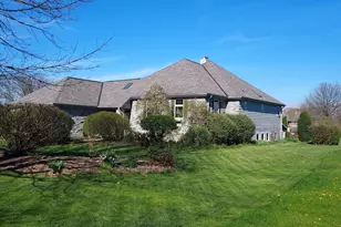 8404 S 68th St, Franklin, WI 53132 - Photo 48