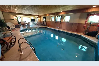 8404 S 68th St, Franklin, WI 53132 - Photo 1