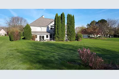 8404 S 68th St, Franklin, WI 53132 - Photo 46