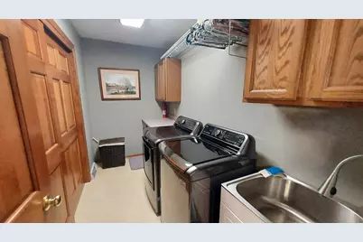 8404 S 68th St, Franklin, WI 53132 - Photo 28