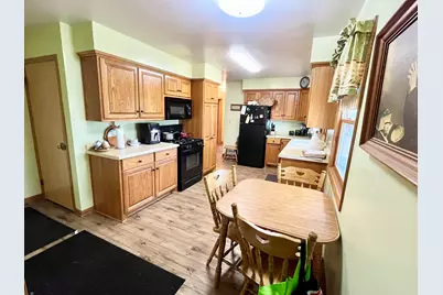 721  Menasha St, Reedsville, WI 54230 - Photo 6