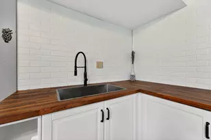 2543 N Dousman St, Milwaukee, WI 53212 - Photo 14