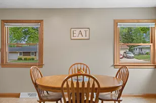 1971 Cascade Dr, Waukesha, WI 53188 - Photo 8