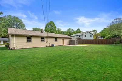 1971  Cascade Dr, Waukesha, WI 53188 - Photo 24