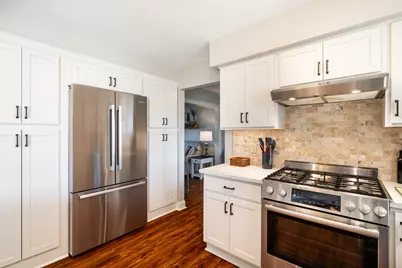 S76W16205  Bridgeport Way, Muskego, WI 53150 - Photo 6