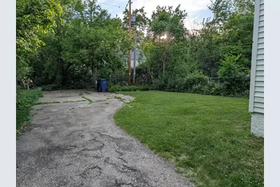 4401 N 25 St, Milwaukee, WI 53209 - Photo 2