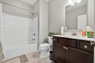 18 Briarknoll Cir, Saukville, WI 53080 - Photo 28