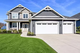 S54W25488 Pebble Brk Ct, Waukesha, WI 53189 - Photo 1