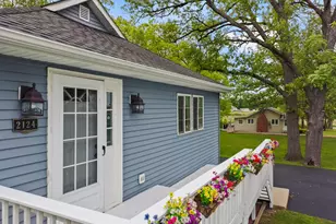 2124 Lakeshore Dr, Racine, WI 53139 - Photo 48