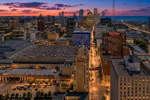 606 W Wisconsin Ave, Milwaukee, WI 53203 - Photo 40