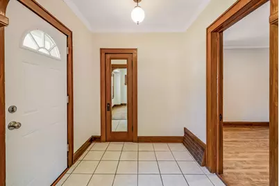 2808 S Greeley St, Milwaukee, WI 53207 - Photo 6