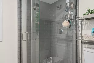 3302 S Adams Ave, Milwaukee, WI 53207 - Photo 14
