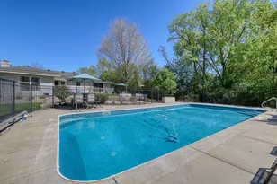 1135 Ridgeway Rd, Brookfield, WI 53045 - Photo 14