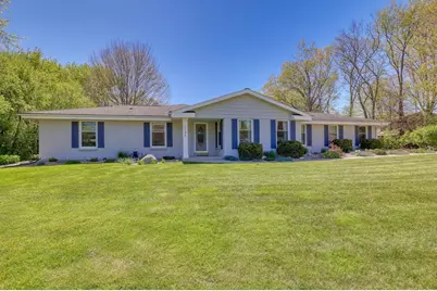 1135  Ridgeway Rd, Brookfield, WI 53045 - Photo 6