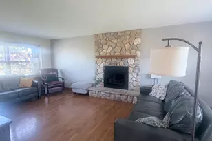 139 13th Ave, Racine, WI 53182 - Photo 6