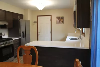 909  Country Ln, Watertown, WI 53098 - Photo 18