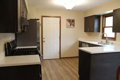 909  Country Ln, Watertown, WI 53098 - Photo 20