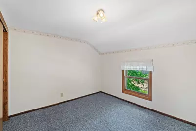 7301 W Wind Lake Rd, Racine, WI 53185 - Photo 24