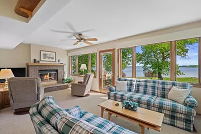 7301 W Wind Lake Rd, Racine, WI 53185 - Photo 4