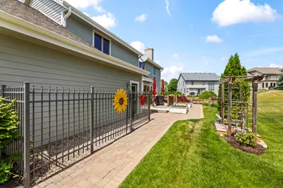 2138  Deer Path, Waukesha, WI 53189 - Photo 54