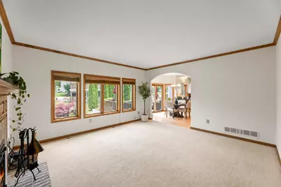 2138  Deer Path, Waukesha, WI 53189 - Photo 18