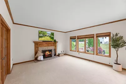 2138  Deer Path, Waukesha, WI 53189 - Photo 20