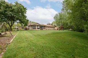 W164N9918 Robins Way, Germantown, WI 53022 - Photo 30